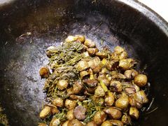 -闯关东东北农家菜(崂山石老人店)