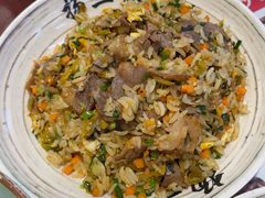 酸菜牛肉炒饭-扬二春炒饭(国庆路总店)
