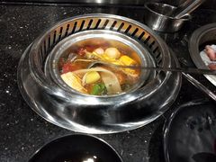 -钱小主·自助回旋烤肉火锅餐厅(东方新天地店)