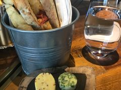 餐前包-AZUL by FUEL蓝色·法式酒馆(琶醍店)