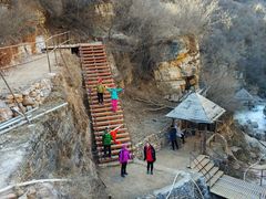 -大平台龙居瀑布旅游区