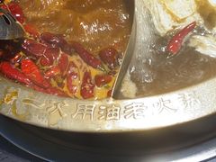 一次用油老火锅-锅说大脸毛肚重庆老火锅(佐阾店)