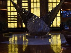 -上海滴水湖皇冠假日酒店