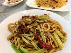 -汗腾格里·风味餐厅(新疆驻京办店)