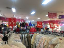 -孩子王(奥克斯广场店)