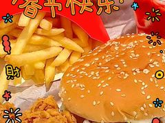 -麦当劳(假日广场店)