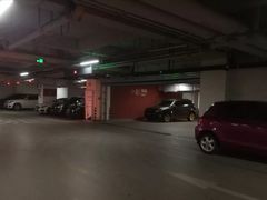-成都银泰中心-停车场