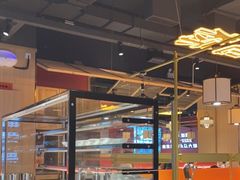 面包甜点陈列柜-吃城都·鱼蛙火锅(西玉龙街店)