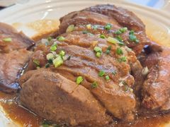 -刘姐啤酒鱼民族演艺餐厅(西街总店)