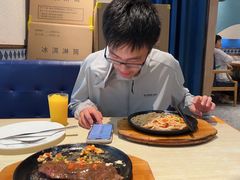 -纽斯特牛排自助餐厅(浦江万达店)