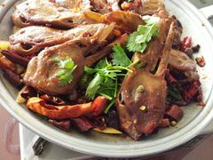 -嘎吧锅私家菜馆(新村十区店)