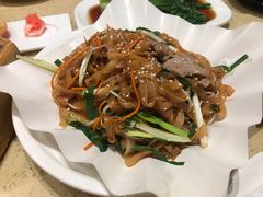 干炒牛河-正哥点心皇子(锦江国际广场店)
