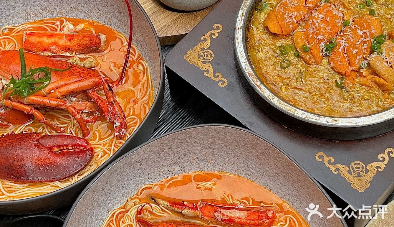 成都首家蟹粉饭🦀️答应我一定吃一口波龙腿   
