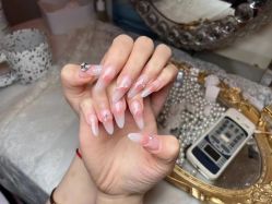 -瑞丽美甲
