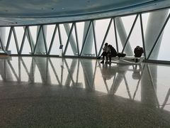 -广州塔卢特斯法国旋转餐厅
