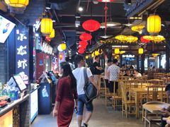 大堂-八一好吃街·高品美食广场