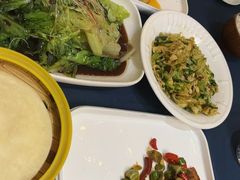 -伊带伊路新疆美食府(呼家楼店)