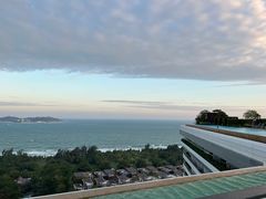 -瑰丽酒店·海吧·天际下午茶·现场DJ·天台酒吧