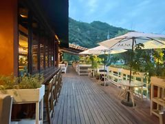 #河边景观座位#-Local泰莲庭(虹鳟鱼店)