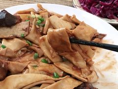 -壹阁胡羊焖饼(特色小吃街店)