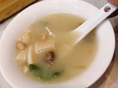 老济南甜沫-鹊华居·地道鲁菜·海鲜·融合味(大明湖店)