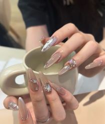 -1T·1M 日式美甲美睫