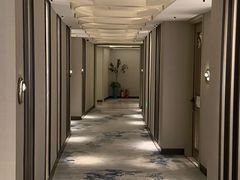 -浅深(世茂滨江精品店)