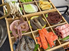 -娜姐鲜牛肉串串火锅(藏龙岛店)