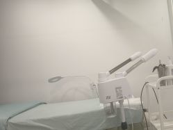 -苗方清颜·祛痘皮肤管理