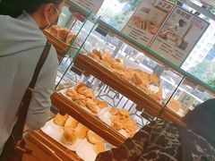 面包甜点陈列柜-新侨三宝乐面包店(崇文门店)