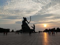 -巴陵广场