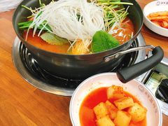 泡萝卜块-元堂脊骨土豆汤(明洞1号店)