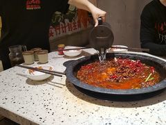 -红九格老火锅(三峡广场店)