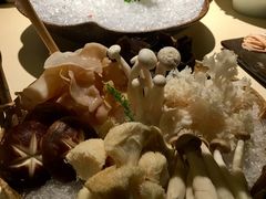 -余欢领鲜火锅(新街口店)