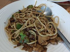 -必胜客(阿罗海店)