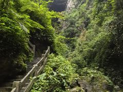 -龙水峡地缝景区