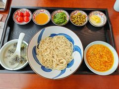 -寄畅興·百年蟹黄面·万国建筑群(外滩27号店)