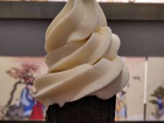 -喜茶(上海打浦桥日月光gelato lab+店)