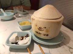 椰皇奶冻-捞神煲汤火锅(湖滨商业街店)