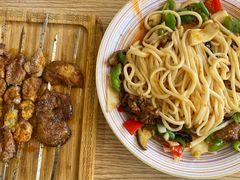 -歹歹的加个面过油肉拌面