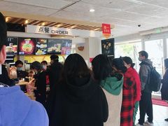 等位区-麦当劳(塔园路店)