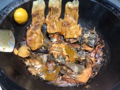 铁锅炖嘎鱼-屯老二农家铁锅炖·行业领军者(梅江店)