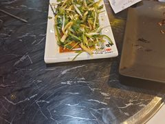 -哈尔滨烧烤·山河村铁锅炖(交大店)