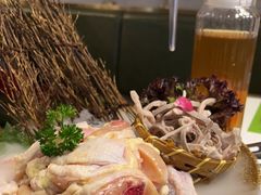-洪氏嗨捞·猪肚鸡火锅(阳光天地店)