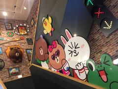 -LINE FRIENDS Garosu-gil Flagship Store