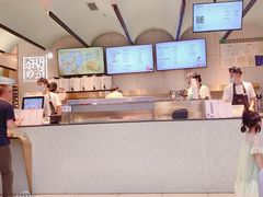 -奈雪的茶(亨特国际广场店)