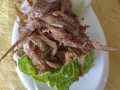 -天桥饭店·特色海鲜(金山嘴渔村店)
