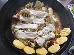 -屯老二农家铁锅炖·行业领军者(梅江店)