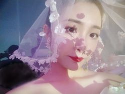点击看大图 -曼青婚纱礼服馆