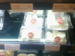 -85度C(生甜甜圈研究工坊·上海平凉店)